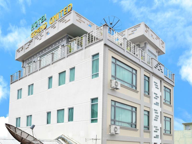 Hotel Grand United - 21St Downtown Rangoon Eksteriør billede
