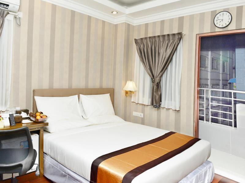 Hotel Grand United - 21St Downtown Rangoon Eksteriør billede